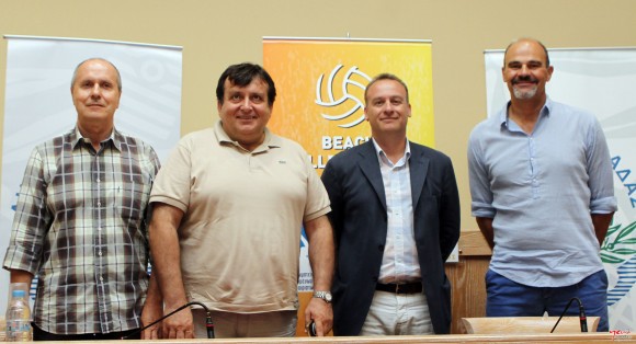 ÓÕÍÅÍÔÅÕÎÇ ÔÕÐÏÕ "BEACH VOLLEYLEAGUE 2013" ÓÔÏ ÄÇÌÏ ÃËÕÖÁÄÁÓ