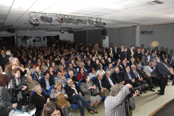 Κόσμος Μέσα 2