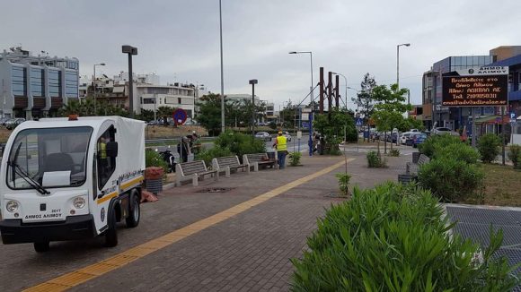 Άλιμος: Στη μάχη για την καθαριότητα το ηλεκτροκίνητο φορτηγάκι (ΕΙΚΟΝΕΣ)