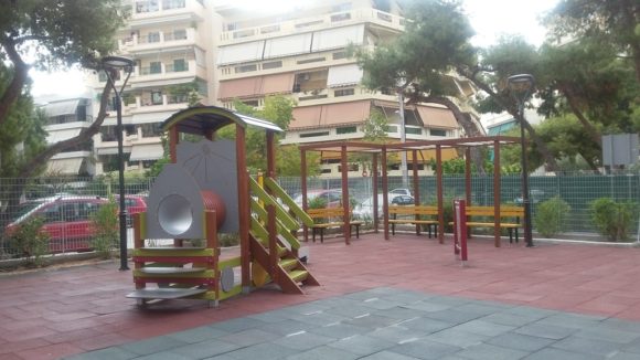 Παλαιό Φάληρο: Ολοκληρώνεται το λίφτινγκ στις παιδικές χαρές 